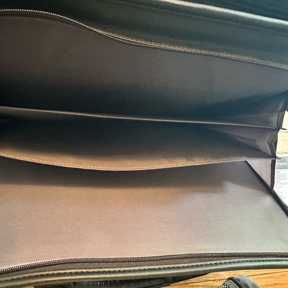 Lenovo Thinkpad Laptop bag Carrying case Brand New with accessory pouch. - Picture 4 of 8